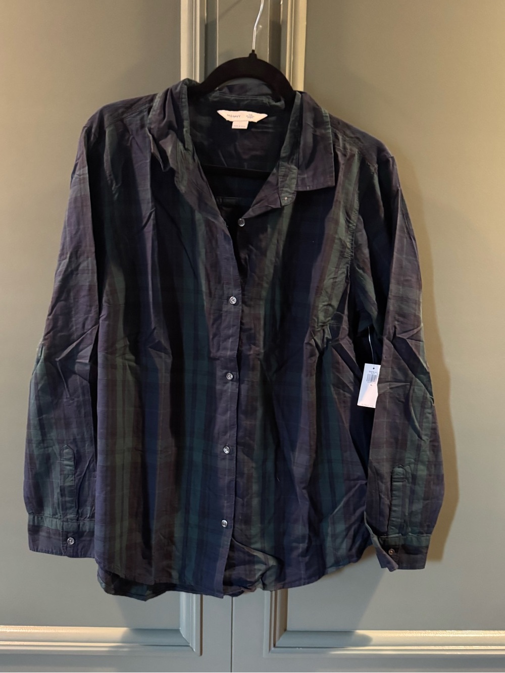 NWT Old Navy Button-Up Plaid Shirt in Navy and Green - XL